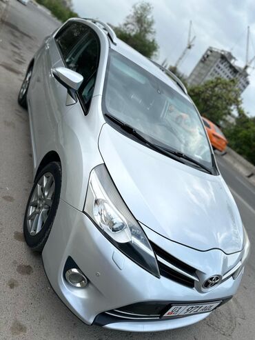 тайота вв: Toyota Verso: 2013 г., 1.8 л, Вариатор, Бензин, Минивэн