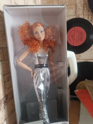 колба для кофеварки мистери: Кукла Barbie looks,оригинал,рыжая. новая