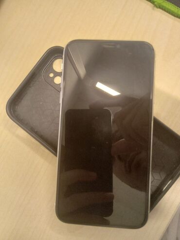 куплю бу холодильник: IPhone 11, Черный, Face ID