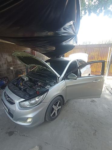 купить хундай акцент: Hyundai Accent: 2013 г., 1.6 л, Механика, Бензин, Седан — 7