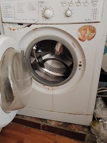 Indesit önyükləməli paltaryuyan maşın - Yükləmə həcmi: 5 kq - Enerji