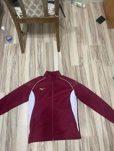 Женская одежда: Спортивная куртка Mizuno - Тип: легкая тренировочная куртка/джемпер — 1