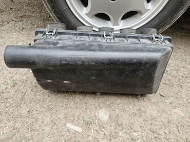 Другие автозапчасти: Корпус воздушного фильтра w124 2.5 дизель at lalafo.kg Другие автозапчасти: Корпус воздушного фильтра w124 2.5 дизель