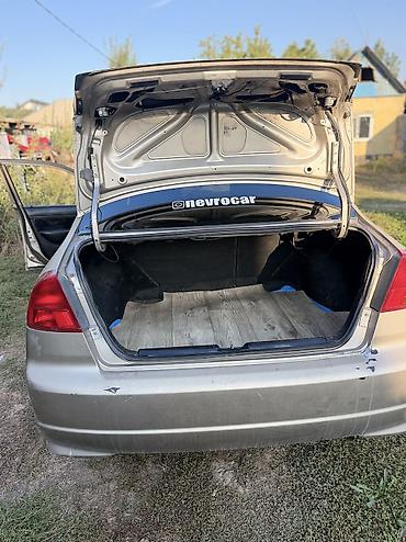 bmw g01: Honda Civic: 2002 г., 1.6 л, Автомат, Бензин, Седан — 4