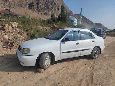 Daewoo Lanos: 1997 г., 1.5 л, Механика, Бензин, Седан
