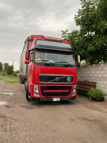 машина 1000: Продаю VOLVO FH13 год 2013 коробка механика Прицеп шмиц оцинкованная