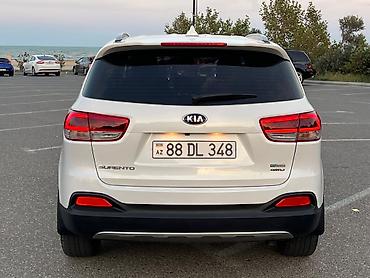 avto maşın: Kia Sorento: 2 l | 2016 il Krossover — 7