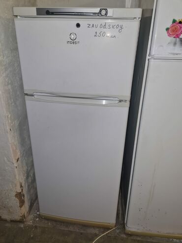mini soyuducu işlənmiş: İşlənmiş 2 qapılı Indesit Soyuducu Satılır, rəng - Ağ