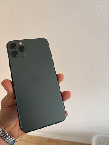 техно телефон: IPhone 11 Pro Max, Б/у, 256 ГБ, Black Titanium, Защитное стекло, 83 %