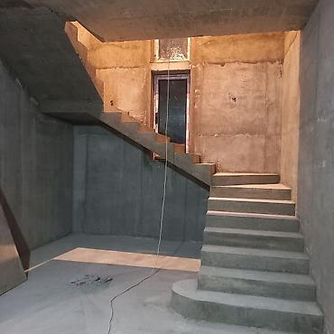 Beton işləri: Beton pilləkənlərin layihələndirilməsi və inşası xidməti - Daxili və — 8