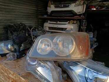 toyota runx бишкек: Алдыңкы сол фара Toyota 2001 г., Колдонулган, Оригинал, АКШ