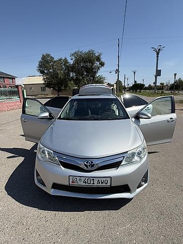 215 70 17: Toyota Camry: 2013 г., 2.5 л, Автомат, Гибрид, Седан — 2