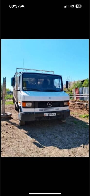 купить бокс на крышу автомобиля бу: Грузовик, Mercedes-Benz, Стандарт, Б/у