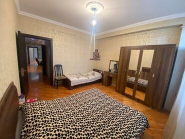 Uzunmüddətli kirayə mənzillər: 9-cu mikrorayonda Bolmart marketin yanında 17 mərtəbəli binanın 7-ci — 7