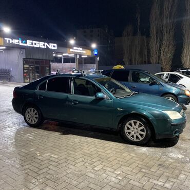 Ford: Ford Mondeo: 2001 г., 1.8 л, Механика, Бензин, Хэтчбэк
