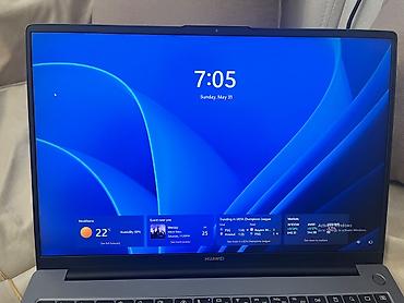 Huawei core İ5 D16 notebook
Yenidi çox az işlenib