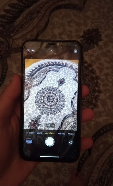 Apple iPhone: IPhone 11, Qara, Face ID — 4