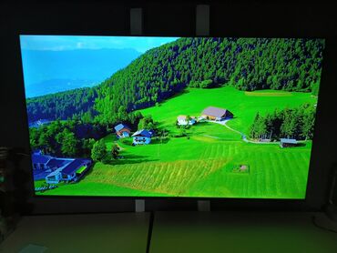 детский ноутбук: Телевизор Hisense мало б/у в отличном состояние. Экран 65"