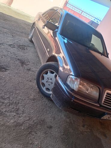 Mercedes-Benz: Mercedes-Benz C 180: 1.8 l | 1995 il Sedan — 7