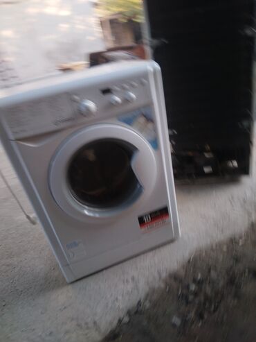 поко м5 с: Кир жуучу машина Indesit, Колдонулган, Автомат, 6 кг чейин, Компакттуу