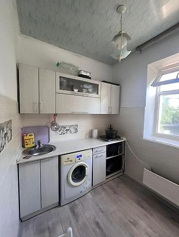 коридорного: 1 комната, 35 м², 5 мкр Индивидуалка, 2 этаж, Свежий ремонт — 9