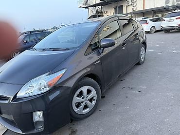Toyota: Toyota Prius: 2011 г., 1.8 л, Вариатор, Гибрид, Хэтчбэк — 3