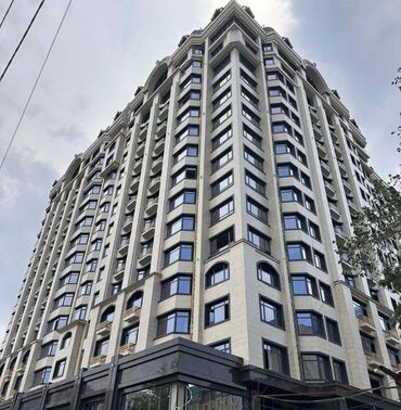 срочно продаётся 1 комнатная квартира в районе ошского рынка по улице кенсуйская: 4 комнаты, 158 м², Элитка, 10 этаж, ПСО (под самоотделку)