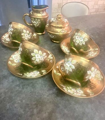 Çaydanlar və qəhvədanlar: Çay dəsti, rəng - Yaşıl