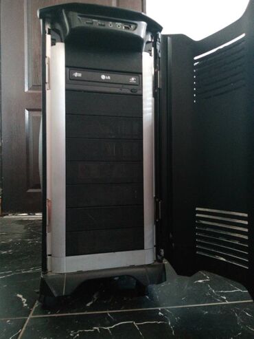 Desktop računari i radne stanice: Odlicno ali odlicno sklopljen Gejmer. U pitanju je I5-4590 na 4 X 3,30 — 4