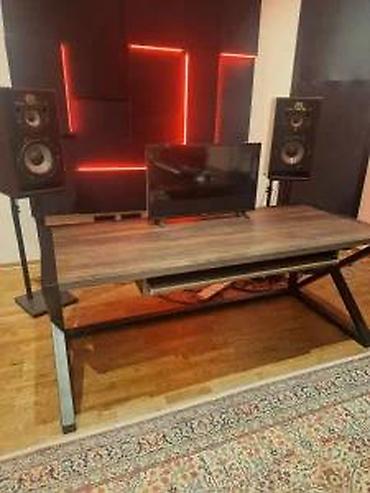 Kancelarijski stolovi: STO ZA MUZIČKI STUDIO IZRADA PO MERI SX566 | Izrada po meri Dezen — 2