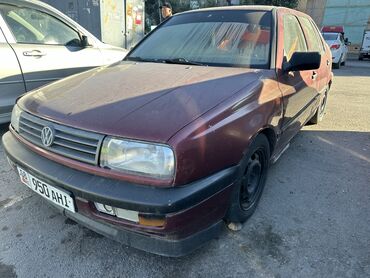 от венто: Volkswagen Vento: 1992 г., 1.8 л, Механика, Бензин, Седан