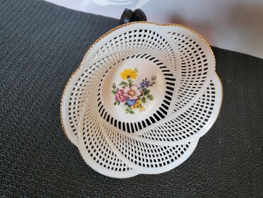 Činije: Bombonijera nova Cluj Napoka porcelan iz 70ih. Porcelanska rumunska — 4