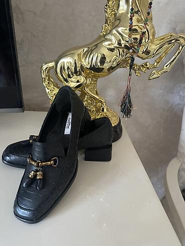 Ayaqqabılar: Məhsul: qadın loafer ayaqqabıları - Rəng: qara - Üst material — 1