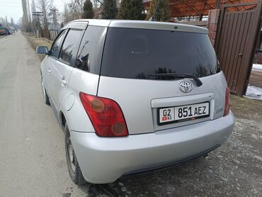 таета вокси: Toyota ist: 2002 г., 1.3 л, Автомат, Бензин, Хэтчбэк