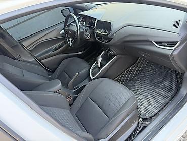 Chevrolet: Chevrolet Onix: 2020 г., 0.1 л, Автомат, Бензин, Седан — 5