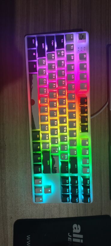 Klaviaturalar: Klaviatura "project one 87 fuji"Heç işlənməyib təzədi RGB — 15
