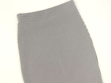 spódnice na szelkach czarne: Спідниця жіноча, розмір S