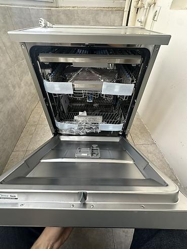 et masini: Midea qabyuyan maşın – tam ölçülü, paslanmayan polad korpuslu.Qiymətdə — 2