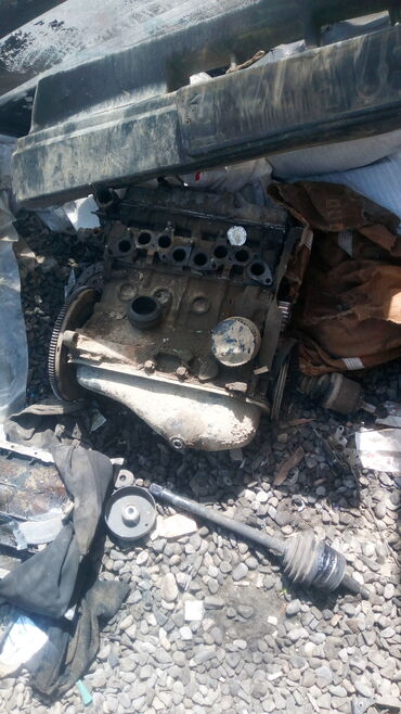 Sbor motorlar və silindr başlıqları: Vaz 2109