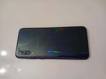 Samsung: Samsung Galaxy A50, rəng - Qara, İki sim kartlı