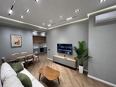 Kirayə mənzillər: İcarəyə verilir 3 otaqlı yeni tikili 85 m², 20 Yanvar m. Kateqoriya — 4