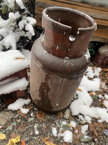 канистра из нержавейки: Ичи толтурулган Металлический газовый баллон - Материал