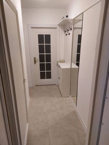 Uzunmüddətli kirayə mənzillər: Səbail rayonu İçəri şəhər metrosuna 3 dəqiqəlik piyada məsafədə — 15