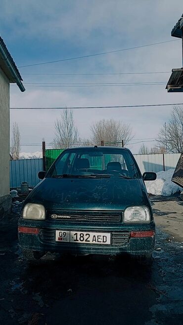 взять машину в рассрочку без первоначального взноса: Daihatsu Applause: 0.8 л, Автомат, Бензин, Минивэн