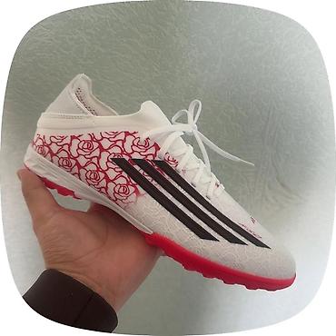 футбольные шипы: Футбольные сороконожки Adidas, бело-красные, размер 42 - Модель — 1