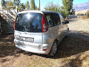 toyota istima: Toyota Yaris Verso: 2001 г., 1.3 л, Механика, Бензин, Минивэн — 4