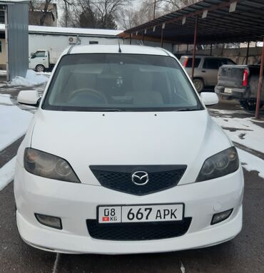 белая mazda: Mazda Demio: 2003 г., 1.5 л, Автомат, Бензин, Хэтчбэк