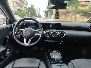 Mercedes-Benz: Mercedes-Benz A 180: 1.5 l. | 2021 έ. Χάτσμπακ — 4