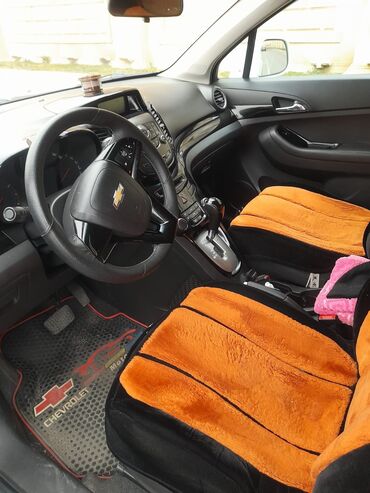 surət qutusu: Chevrolet Orlando: 1.8 l | 2011 il 161100 km Van/Minivan