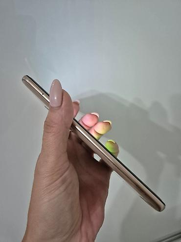 Samsung: Samsung Galaxy A30, zlatna boja Glavne karakteristike: - Ekran 6.4" — 5